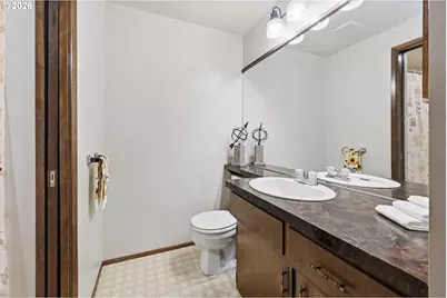 2883 Timberline Dr, Eugene, OR 97405 - Photo 25
