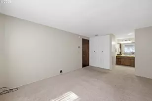 2883 Timberline Dr, Eugene, OR 97405 - Photo 19