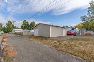 324 6th St, Vader, WA 98593 - Photo 17