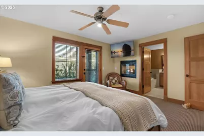 132 E Surfcrest Ave, Cannon Beach, OR 97110 - Photo 19