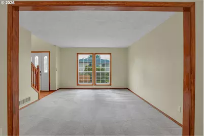 1802 NW Bella Vista Ave, Gresham, OR 97030 - Photo 5