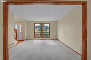 1802 NW Bella Vista Ave, Gresham, OR 97030 - Photo 5