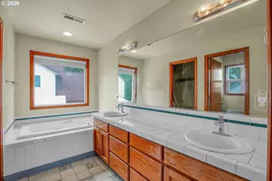 1802 NW Bella Vista Ave, Gresham, OR 97030 - Photo 25