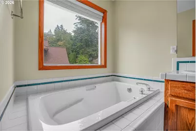 1802 NW Bella Vista Ave, Gresham, OR 97030 - Photo 27