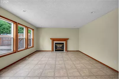 1802 NW Bella Vista Ave, Gresham, OR 97030 - Photo 15