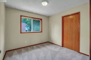 1802 NW Bella Vista Ave, Gresham, OR 97030 - Photo 33