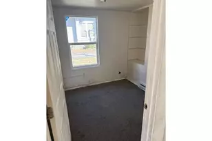 220 NE 3rd St, Hermiston, OR 97838 - Photo 3