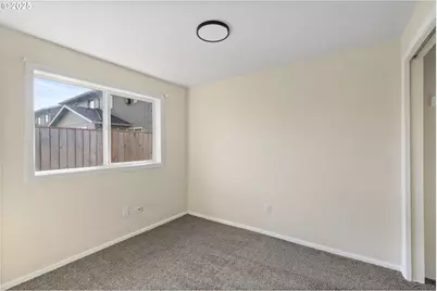 351 40th St, Springfield, OR 97478 - Photo 11