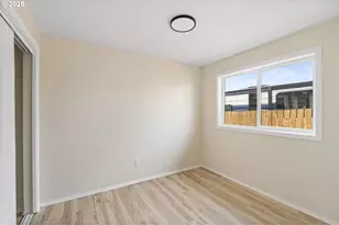 351 40th St, Springfield, OR 97478 - Photo 13