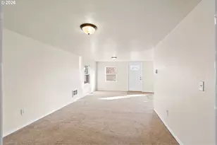 709 SW 16th St, Pendleton, OR 97801 - Photo 13