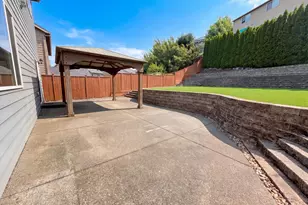 13049 SE Meadehill Ave, Happy Valley, OR 97086 - Photo 17