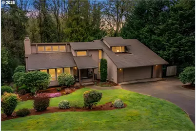 725 Carrera Ln, Lake Oswego, OR 97034 - Photo 1