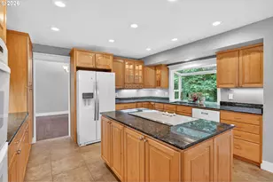725 Carrera Ln, Lake Oswego, OR 97034 - Photo 9