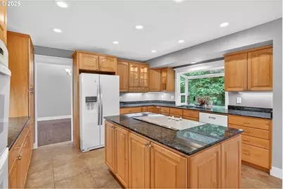 725 Carrera Ln, Lake Oswego, OR 97034 - Photo 9