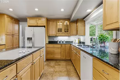 725 Carrera Ln, Lake Oswego, OR 97034 - Photo 11