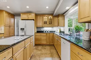 725 Carrera Ln, Lake Oswego, OR 97034 - Photo 11