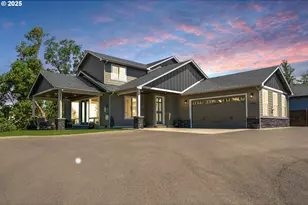 1062 Southridge Wy, Roseburg, OR 97470 - Photo 3