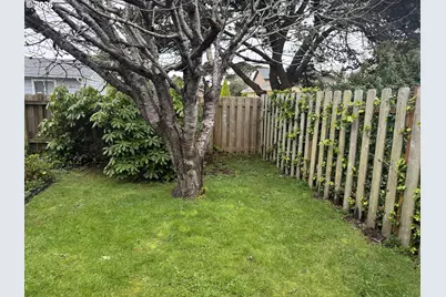 870 SW 12th St, Bandon, OR 97411 - Photo 21