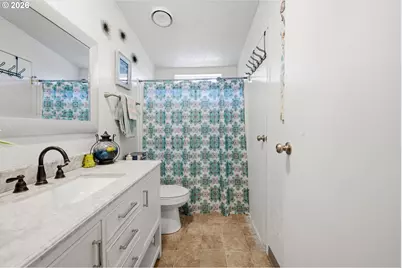 655 NE Burnett Rd #15, McMinnville, OR 97128 - Photo 19