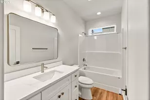 768 Division Ave, Coos Bay, OR 97420 - Photo 19