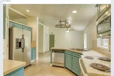 70407 Schumacher Rd, Rainier, OR 97048 - Photo 9