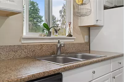 1611 NE Hale Pl, Gresham, OR 97030 - Photo 13