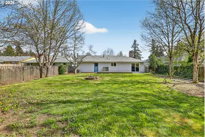 640 Stonehill Dr, Gladstone, OR 97027 - Photo 43