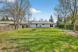 640 Stonehill Dr, Gladstone, OR 97027 - Photo 43