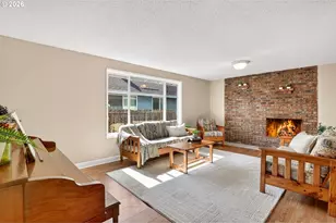 640 Stonehill Dr, Gladstone, OR 97027 - Photo 7