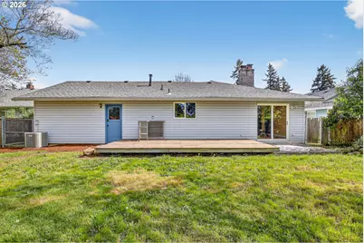 640 Stonehill Dr, Gladstone, OR 97027 - Photo 39