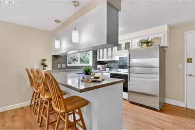 640 Stonehill Dr, Gladstone, OR 97027 - Photo 13