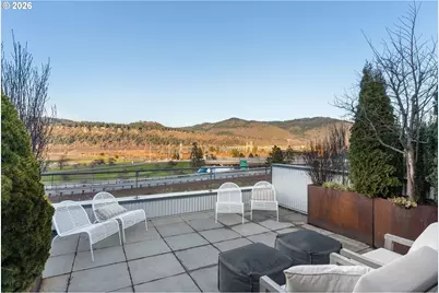 314 Columbia St, Hood River, OR 97031 - Photo 33