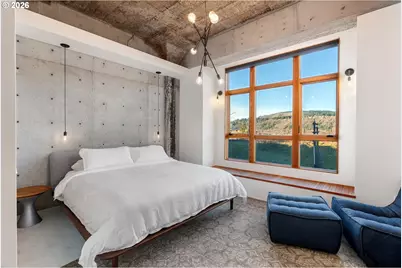 314 Columbia St, Hood River, OR 97031 - Photo 25