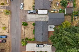609 SE 137th Ave, Portland, OR 97233 - Photo 33