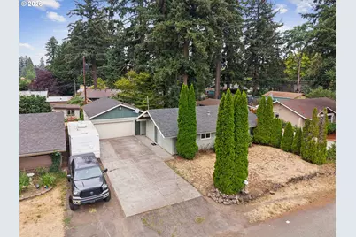 609 SE 137th Ave, Portland, OR 97233 - Photo 1