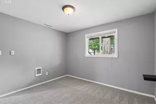 609 SE 137th Ave, Portland, OR 97233 - Photo 21