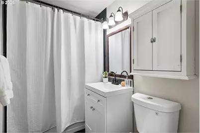 609 SE 137th Ave, Portland, OR 97233 - Photo 19
