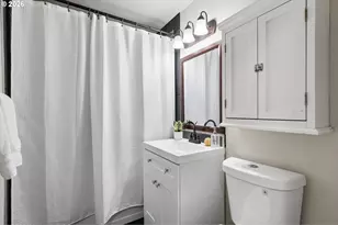 609 SE 137th Ave, Portland, OR 97233 - Photo 19