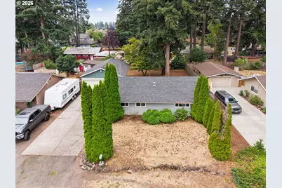 609 SE 137th Ave, Portland, OR 97233 - Photo 3