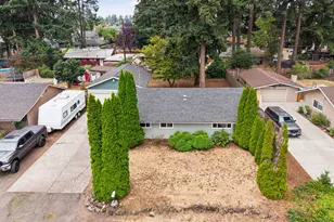 609 SE 137th Ave, Portland, OR 97233 - Photo 3
