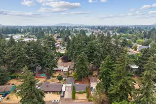 609 SE 137th Ave, Portland, OR 97233 - Photo 37