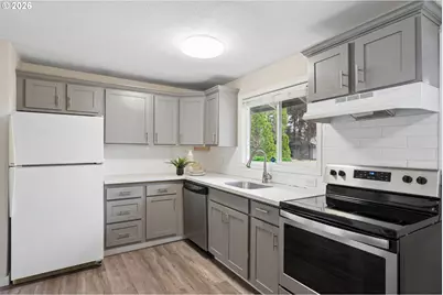 609 SE 137th Ave, Portland, OR 97233 - Photo 11