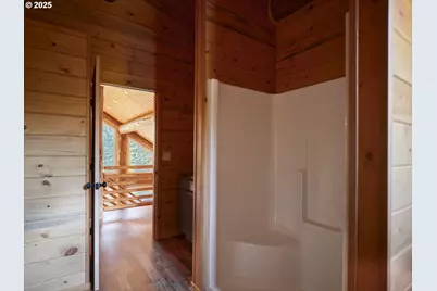 192 Sasquatch Way, Cougar, WA 98616 - Photo 35