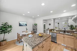 1116 SE Linn St, Portland, OR 97202 - Photo 11