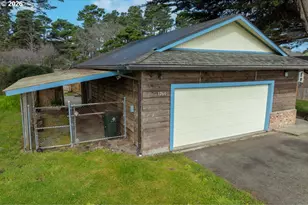 1260 Jackson Ave SW, Bandon, OR 97411 - Photo 43
