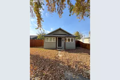 971 Walnut St, Baker City, OR 97814 - Photo 1