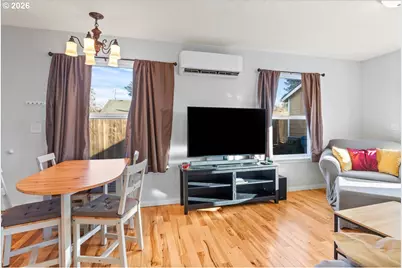 763 18th St, Salem, OR 97301 - Photo 9