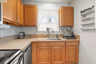 763 18th St, Salem, OR 97301 - Photo 7