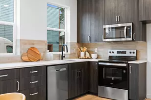 481 NE 72nd Ave., Portland, OR 97213 - Photo 7