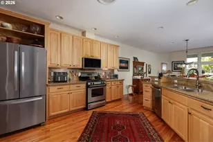 3483 Avalon Dr, Hood River, OR 97031 - Photo 3